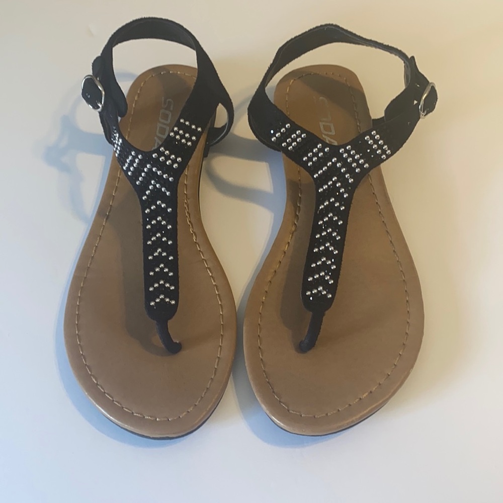 Women’s sparkly black sandals
